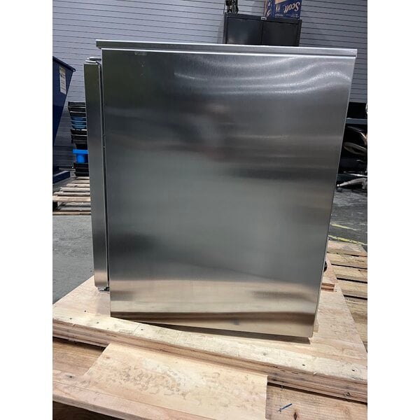 Scratch and Dent Beverage-Air UCR34HC 34" Shallow Depth Low Profile Undercounter Refrigerator