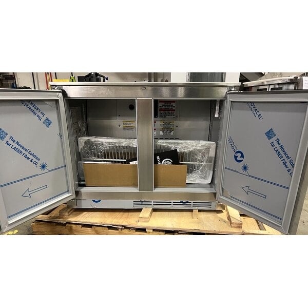 Scratch and Dent Beverage-Air UCR34HC 34" Shallow Depth Low Profile Undercounter Refrigerator