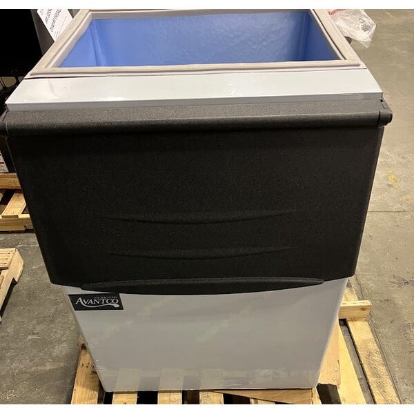 Scratch and Dent Avantco Ice BIN27530 30" Ice Storage Bin - 375 lb.