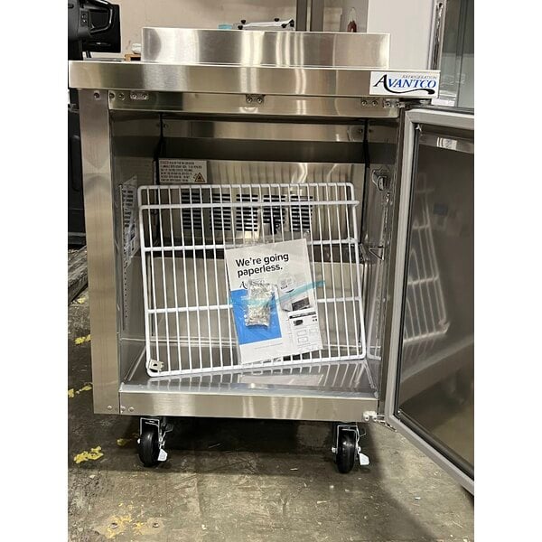 Scratch and Dent Avantco SS-WT-27F-HC 27" One Door Worktop Freezer with 3 1/2" Backsplash