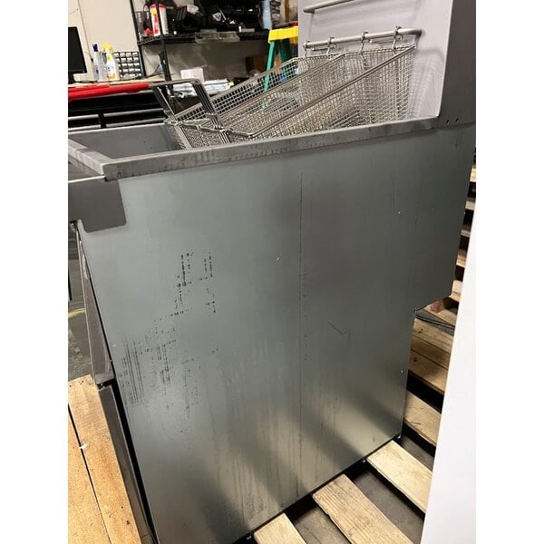 Scratch and Dent MainStreet Equipment Liquid Propane 50 lb. Stainless Steel Floor Fryer - 120,000 BTU