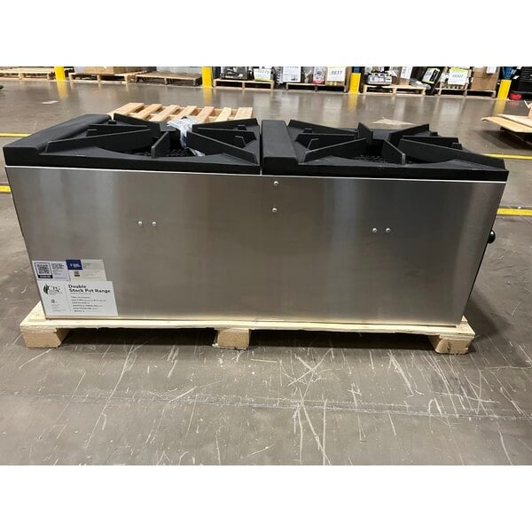 Scratch and Dent Cooking Performance Group CPG-DSPR-N Natural Gas Stock Pot Range - 160,000 BTU