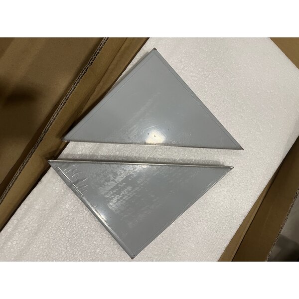 Scratch and Dent ServIt Five Pan Open Well Electric Steam Table with 2-Sided Sneeze Guard, (2) Fixed Tray Slides, and Casters - 208/240V, 3750W