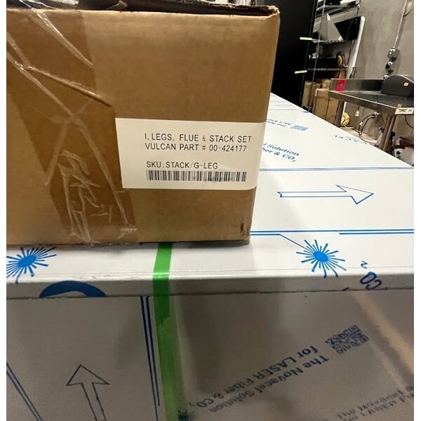 Scratch and Dent Vulcan VC44GD-NAT Natural Gas Double Deck Full Size Gas Convection Oven with Solid State Controls - 100,000 BTU