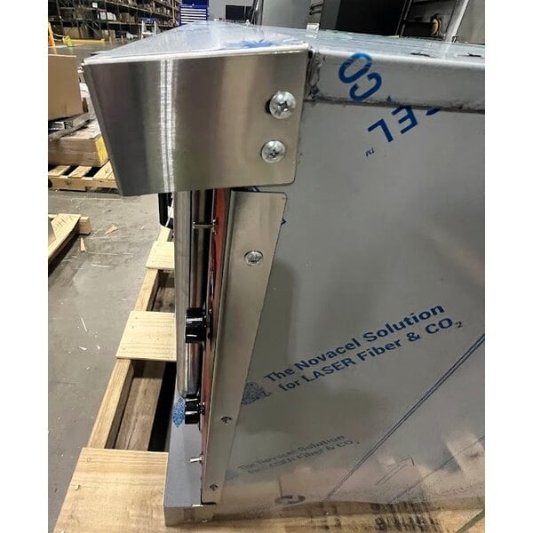 Scratch and Dent Vulcan VC44GD-NAT Natural Gas Double Deck Full Size Gas Convection Oven with Solid State Controls - 100,000 BTU