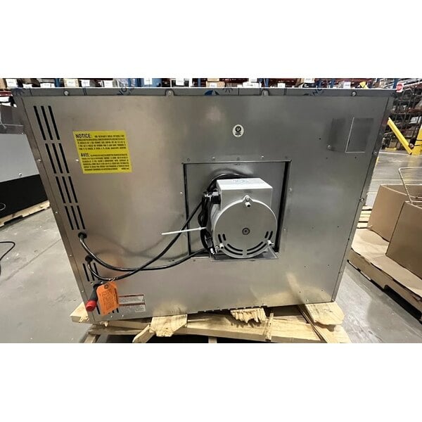 Scratch and Dent Vulcan VC44GD-NAT Natural Gas Double Deck Full Size Gas Convection Oven with Solid State Controls - 100,000 BTU