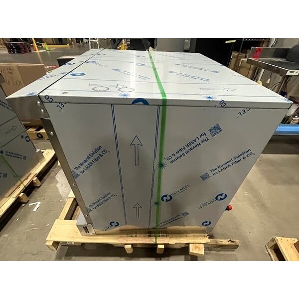 Scratch and Dent Vulcan VC44GD-NAT Natural Gas Double Deck Full Size Gas Convection Oven with Solid State Controls - 100,000 BTU