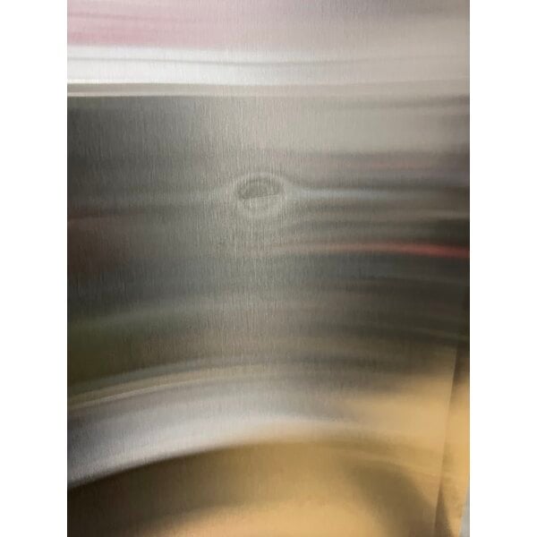 Scratch and Dent Avantco A-35R-HC 39 1/2" Solid Door Reach-In Refrigerator