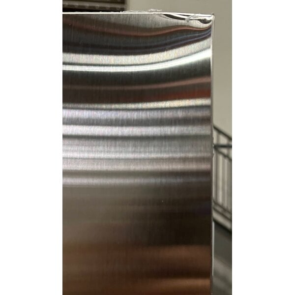 Scratch and Dent Avantco A-35R-HC 39 1/2" Solid Door Reach-In Refrigerator