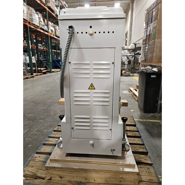 Scratch and Dent Estella SM80 80 Qt. / 116 lb. Two-Speed Spiral Dough Mixer - 220V, 3 Phase, 4 1/4 HP