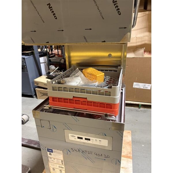 Scratch and Dent MainStreet Equipment HTDT Single Rack High-Temperature Door-Type Dish Machine with Booster Heater - 208-240V, 1 Phase