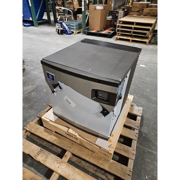 Scratch and Dent Manitowoc IYT-0420A Indigo NXT 22" Air Cooled Half Dice Ice Machine - 115V, 460 lb.