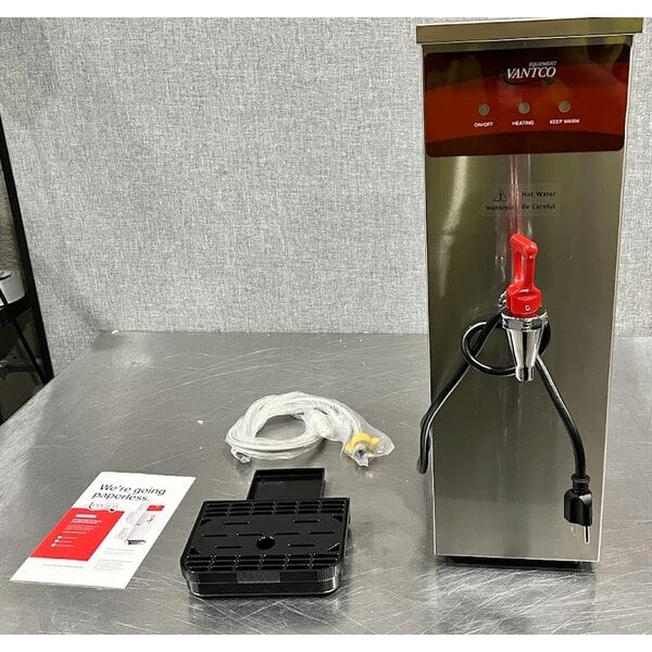 Scratch and Dent Avantco HWDA2 2 Gallon Hot Water Dispenser - 120V, 1500W