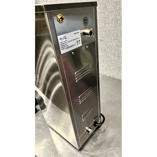 Scratch and Dent Avantco HWDA2 2 Gallon Hot Water Dispenser - 120V, 1500W