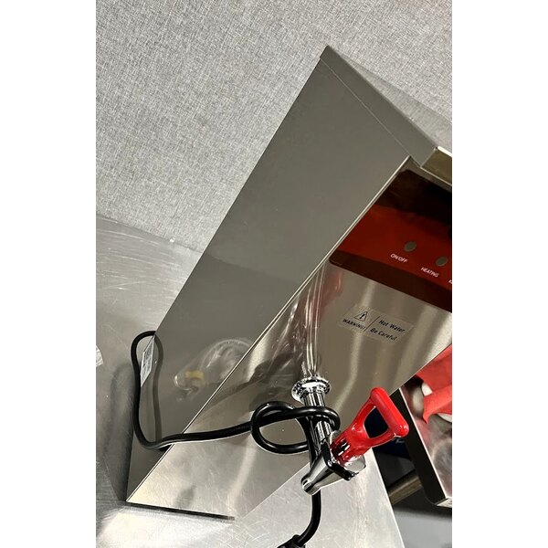 Scratch and Dent Avantco HWDA2 2 Gallon Hot Water Dispenser - 120V, 1500W