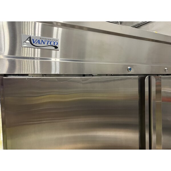Scratch and Dent Avantco SS-3R-HC 81 5/16" Stainless Steel Solid Door Reach-In Refrigerator
