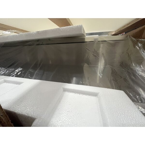 Scratch and Dent Avantco SSPPT-3 94" 3 Door Refrigerated Pizza Prep Table