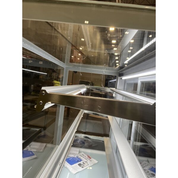 Scratch and Dent Avantco BCFD-48 47 3/16" White Square Dry Bakery Display Case with LED Lighting