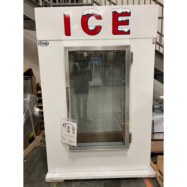Scratch and Dent Leer 40AG-R290 51" Indoor Auto Defrost Ice Merchandiser with Straight Front and Glass Door