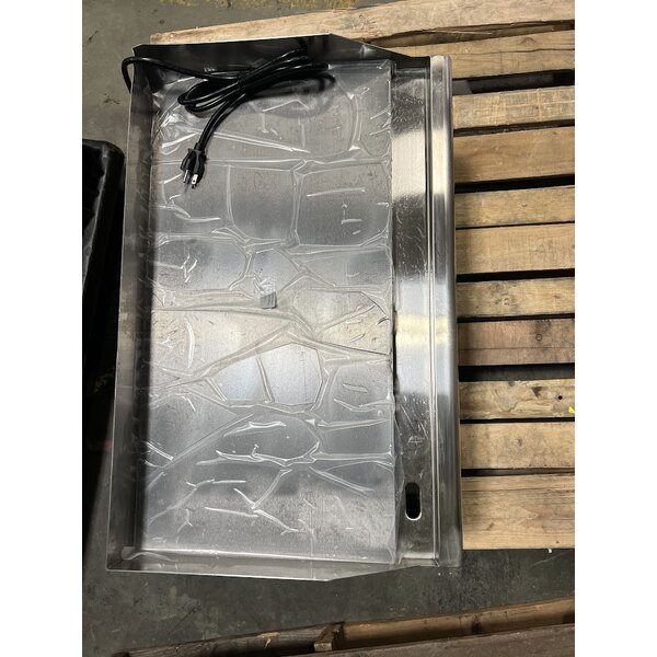 Scratch and Dent Avantco EG30N 30" Electric Countertop Griddle - 208/240V, 3375W-4500W