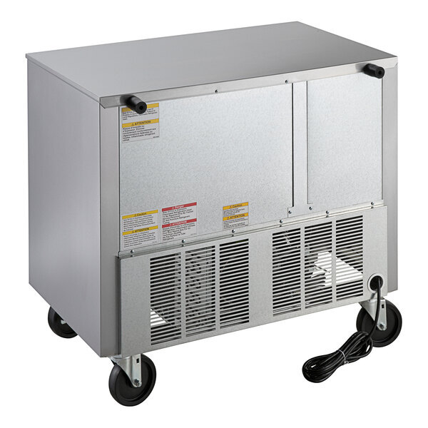 Scratch and Dent Beverage-Air UCR34HC 34" Shallow Depth Low Profile Undercounter Refrigerator