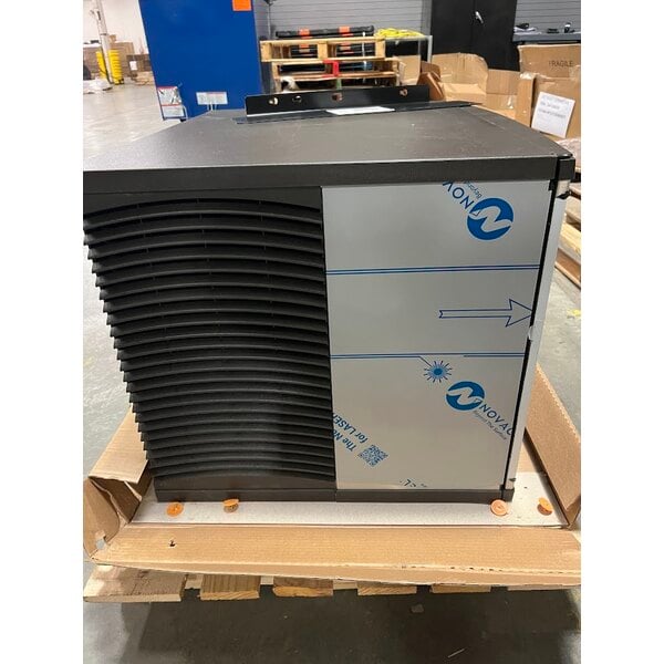 Scratch and Dent Manitowoc IDT0450A Indigo NXT 30" Air Cooled Dice Ice Machine - 115V, 470 lb.