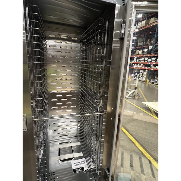 Scratch and Dent Avantco HPESC-1836 Full Size Vacuum-Insulated Heated Holding / Proofing Cabinet with Clear Door - 120V