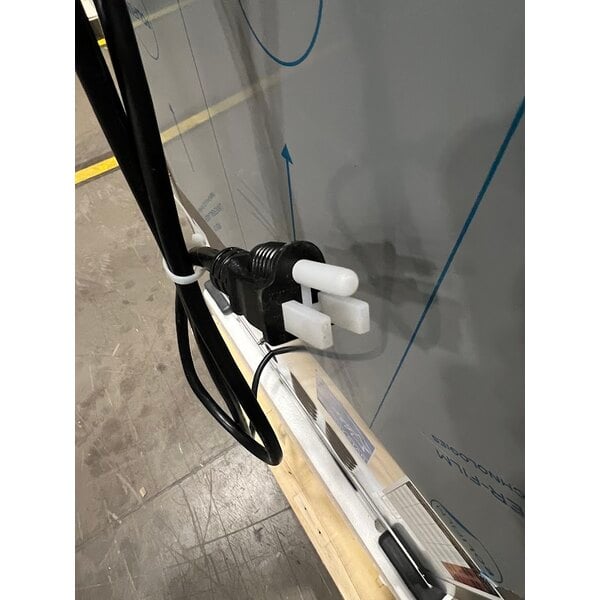 Scratch and Dent Avantco HPESC-1836 Full Size Vacuum-Insulated Heated Holding / Proofing Cabinet with Clear Door - 120V