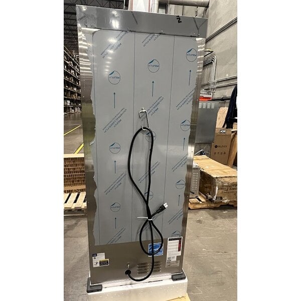 Scratch and Dent Avantco HPESC-1836 Full Size Vacuum-Insulated Heated Holding / Proofing Cabinet with Clear Door - 120V