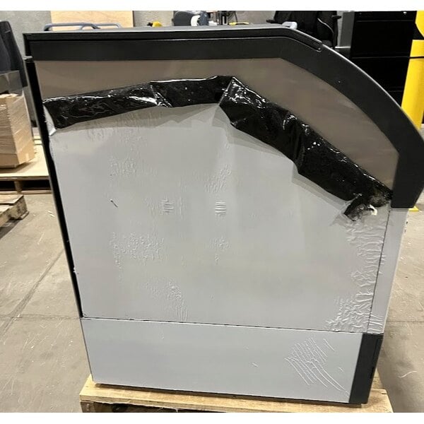 Scratch and Dent Scotsman CU3030SWX-1A Prodigy® Series 30" Water-Cooled Undercounter Small Cube Ice Machine with 110 lb. Storage Bin - 363 lb., 115V