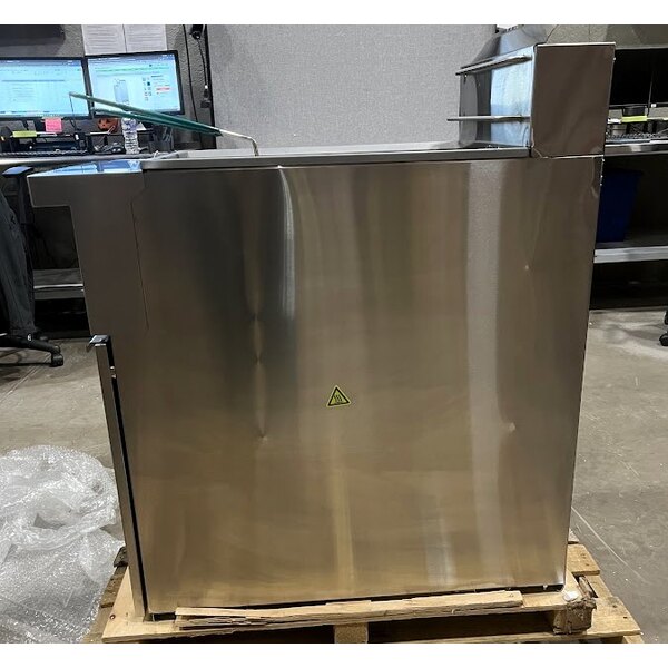 Scratch and Dent Cooking Performance Group FFOP40 Natural Gas 40 lb. Stainless Steel Open Pot Floor Fryer - 90,000 BTU