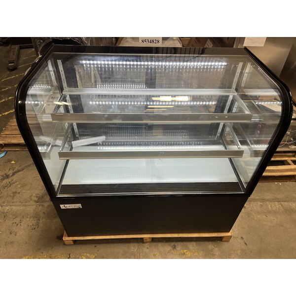 Scratch and Dent Avantco BCD-48 48" Curved Glass Black Dry Bakery Display Case