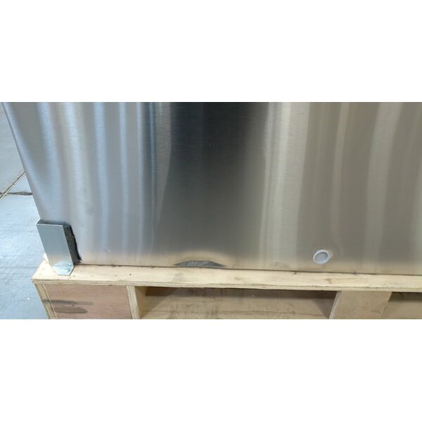 Scratch and Dent Avantco UDD-48-HC-S Double Tap Kegerator Beer Dispenser -Stainless Steel, (2) 1/2 Keg Capacity