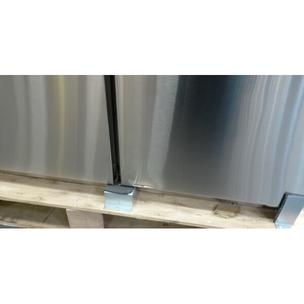 Scratch and Dent Avantco UDD-48-HC-S Double Tap Kegerator Beer Dispenser -Stainless Steel, (2) 1/2 Keg Capacity