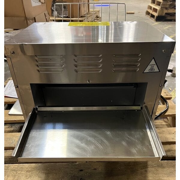 Scratch and Dent Avantco T3600B Commercial 14 1/2" Wide Conveyor Toaster with 3" Opening - 208V, 3600W, 1200 Slices per Hour