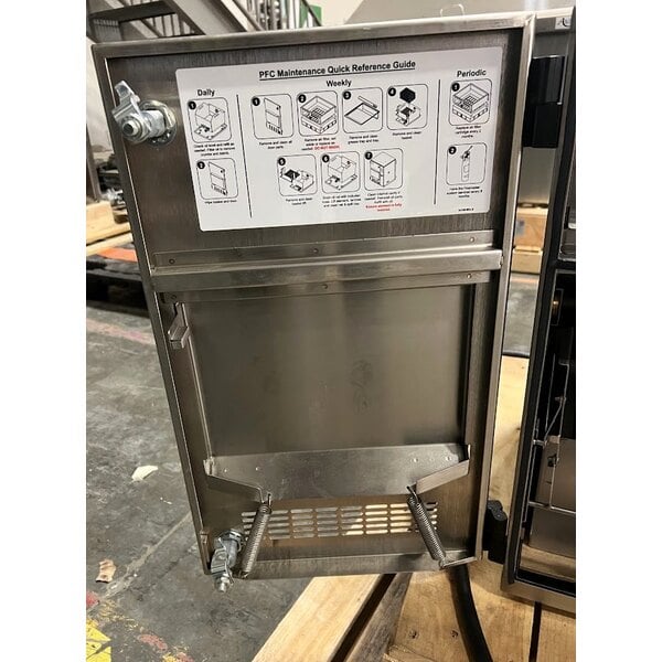 Scratch and Dent Perfect Fry PFC500-208V/1PH PFC Semi-Automatic Ventless Countertop Deep Fryer - 208V, 5.0 kW, 1 Phase