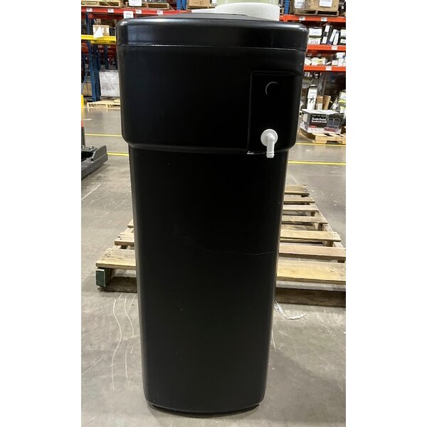 Scratch and Dent 3M Water Filtration Products CFSM1254 Vinylester Water Softener / Filtration System - 9 GPM