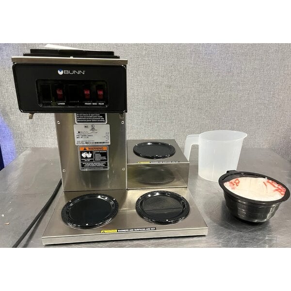 Scratch and Dent Bunn 13300.0003 VP17-3 Low Profile Pourover Coffee Brewer with 3 Warmers