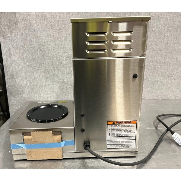Scratch and Dent Bunn 13300.0003 VP17-3 Low Profile Pourover Coffee Brewer with 3 Warmers
