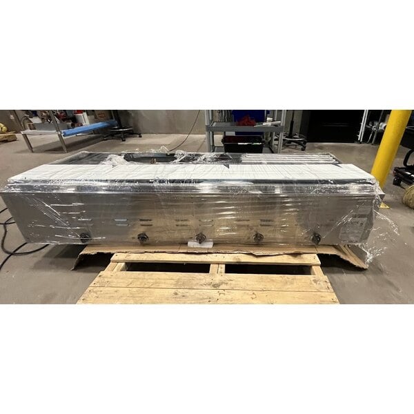 Scratch and Dent Avantco STE-5S Five Pan Open Well Electric Steam Table with Undershelf - 208/240V, 3750W