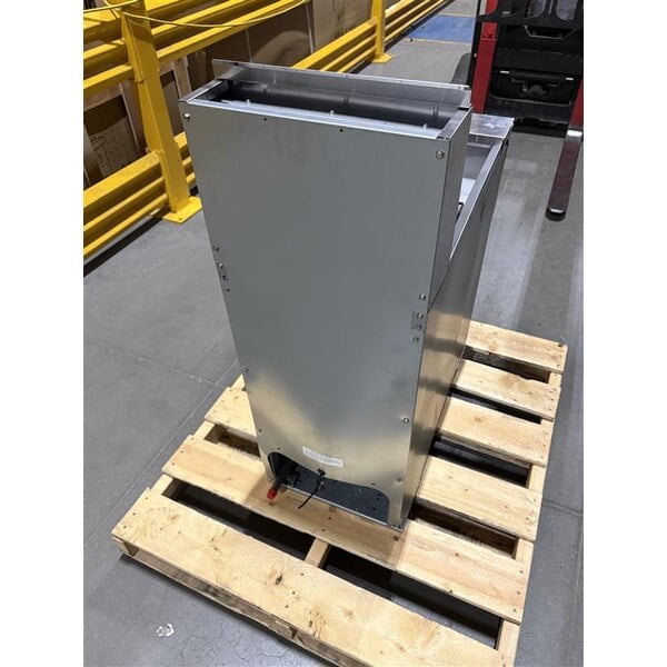 Scratch and Dent Dean by Frymaster GF40 Open Pot Natural Gas Floor Fryer 50 lb. - 122,000 BTU