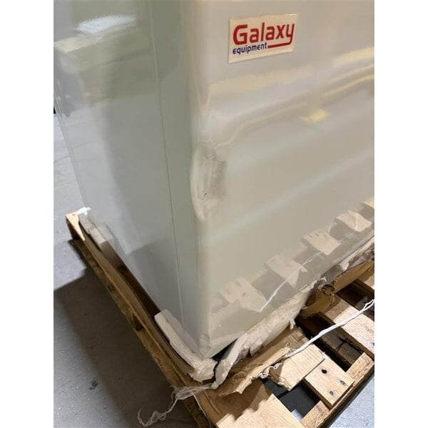 Scratch and Dent Galaxy ICFC9-HC 40 5/8" Curved Top Display Freezer