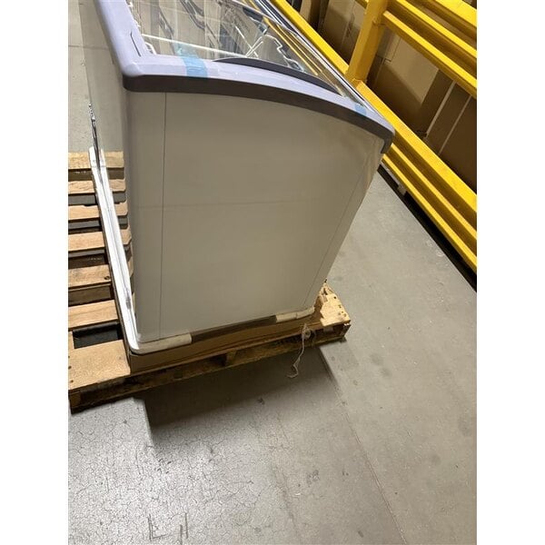 Scratch and Dent Galaxy ICFC9-HC 40 5/8" Curved Top Display Freezer