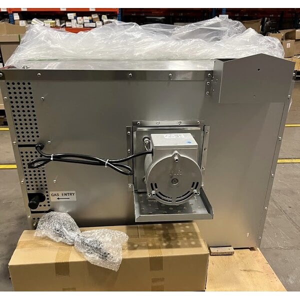 Scratch and Dent MainStreet Equipment CG1-N Single Deck Full Size Natural Gas Convection Oven with Legs - 54,000 BTU