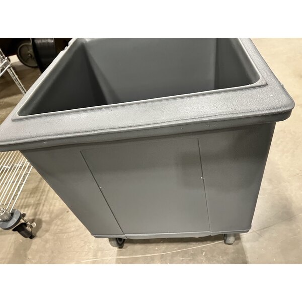 Scratch and Dent CaterGator 125 lb. Capacity Gray Mobile Ice Bin with Flip Lid