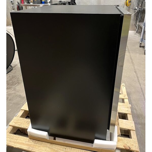 Scratch and Dent AvaValley WRC-46-SZ Single Temperature Full Glass Door Commercial Wine Cooler