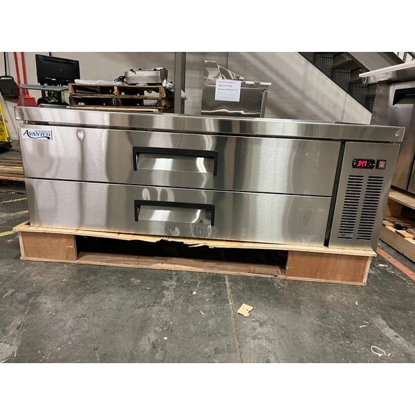 Scratch and Dent Avantco CBE-60-HC 60" 2 Drawer Refrigerated Chef Base