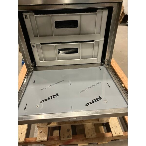 Scratch and Dent Noble Warewashing HTGW High-Temperature Underbar Glass Washer - 208V/240V, 1 Phase