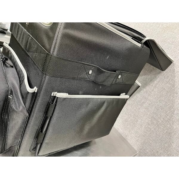 Scratch and Dent Rubbermaid® 1902466 Medium Executive Quick Cart