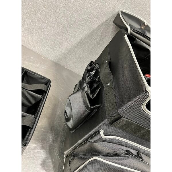 Scratch and Dent Rubbermaid® 1902466 Medium Executive Quick Cart